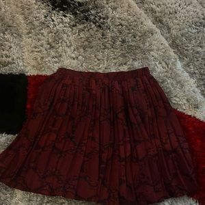 Banana republic accordion pleats snake pattern mini skirt